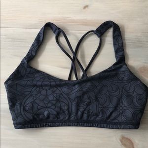 Lululemon Free to Be Bra